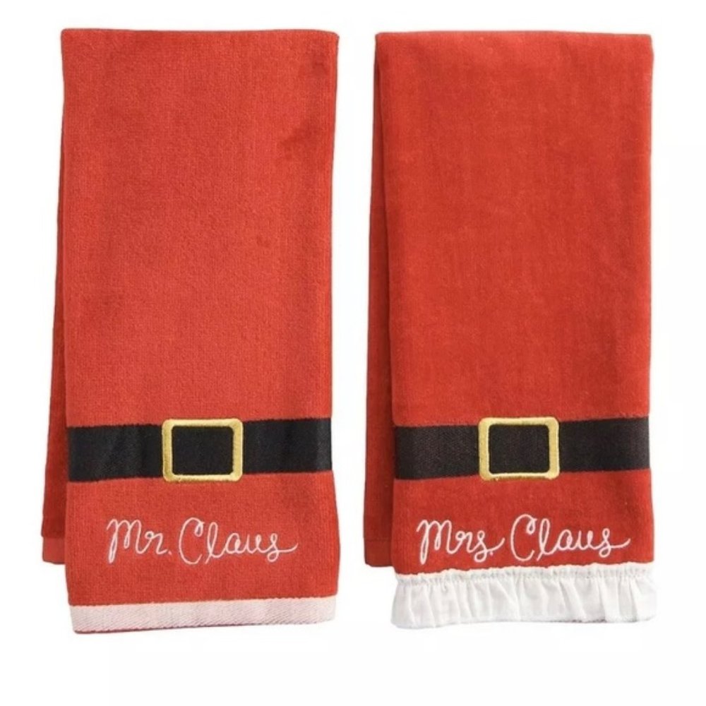 NWT 2 Pack Holiday Mr&Mrs Santa Clause Hand Towels
